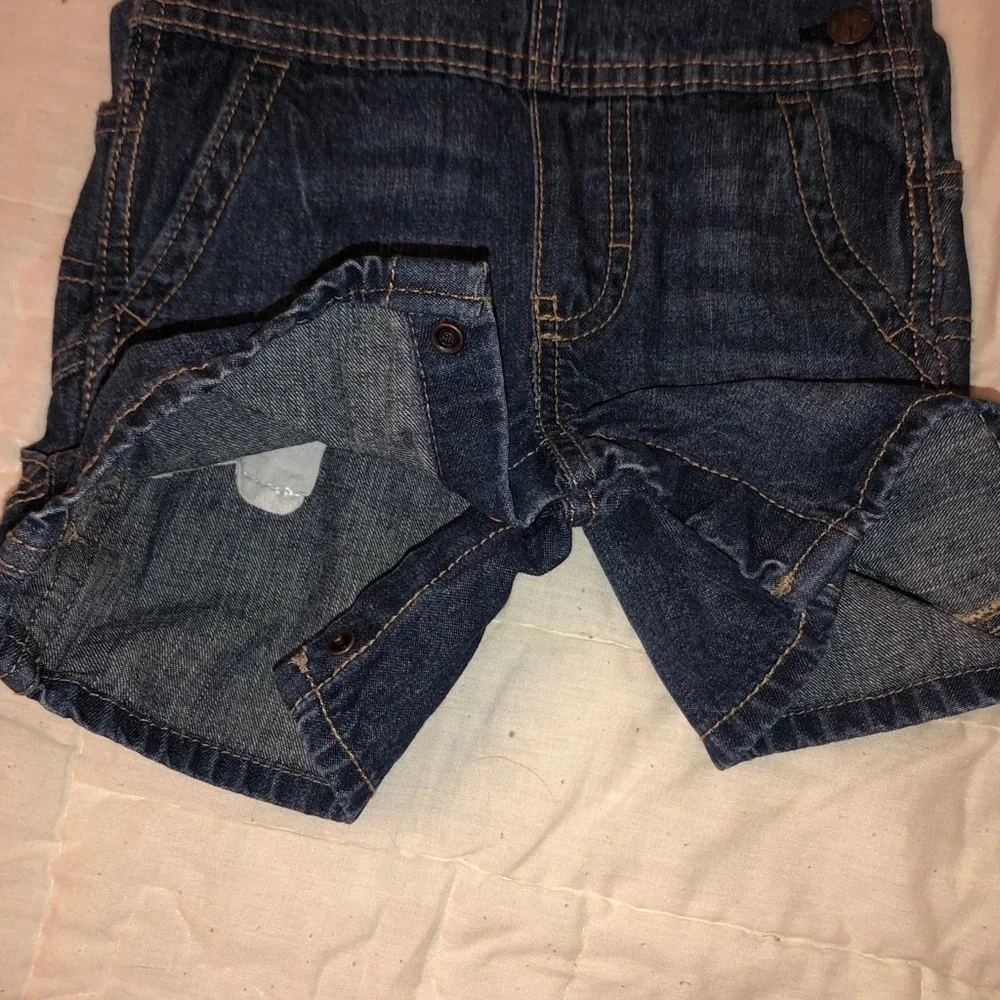 Oshkosh B’gosh overall bib shorts - Picture 2 of 4